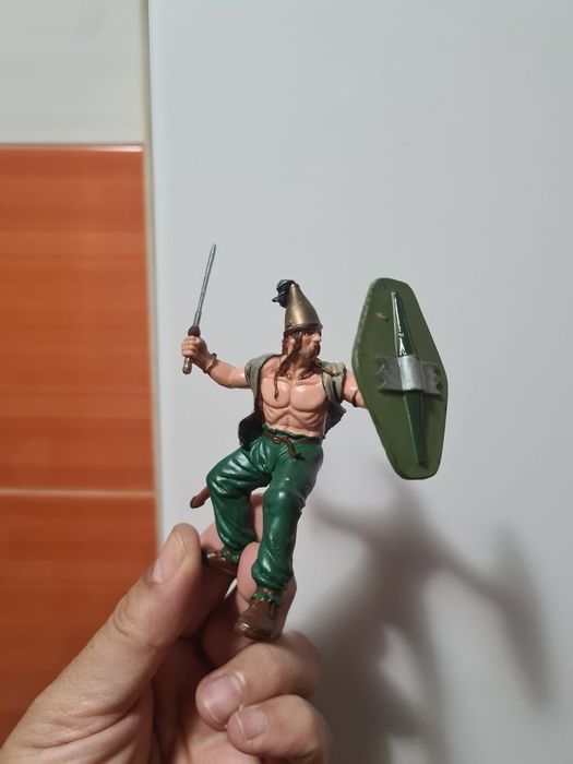 Figurina Papo 2000 + 2 figurine metalice Army House