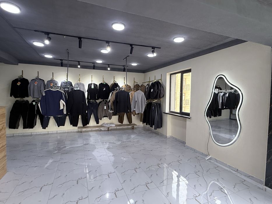 Kiyim dokoni tayor biznez sotiladi