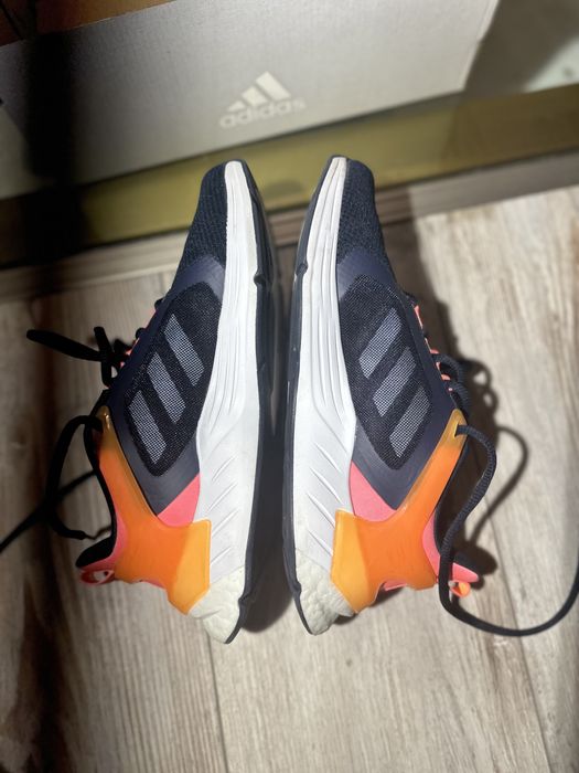 Дамски маратонки Adidas 37,5