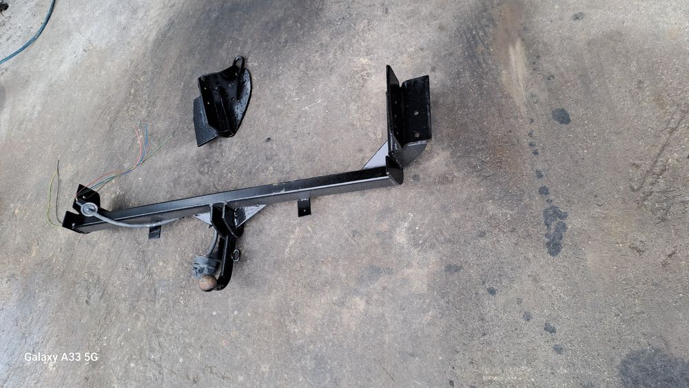 Теглич за Mazda MPV /Мазда МПВ