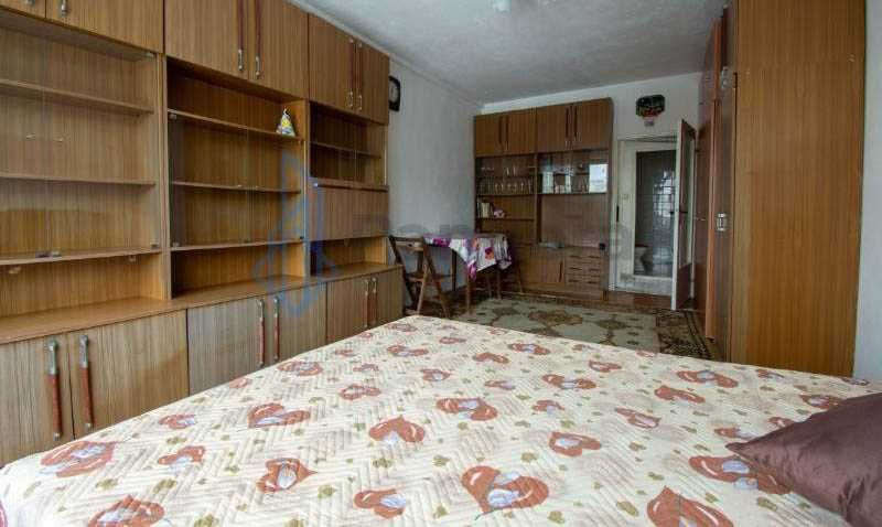 Двустаен апартамент под наем в кв. Младост 3