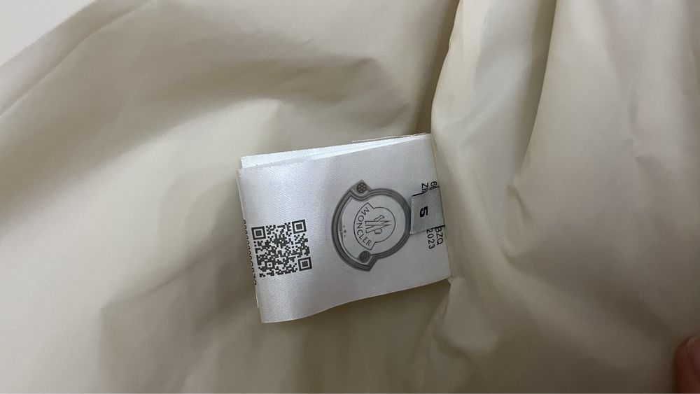 Ветровка Moncler