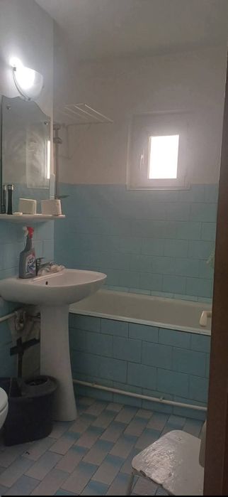 2 camere,decomandate:Micro 14(Pm-uri)