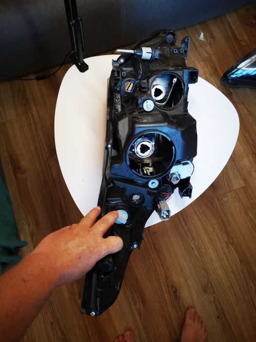 Far stânga Toyota avensis t27 2011/2012/2013/2014 halogen