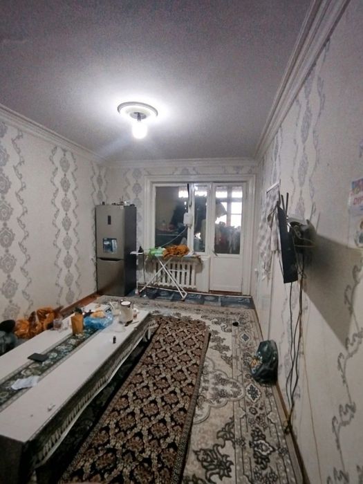 Продается квартира чиланзар 20 квартал 2/4/4 разделка