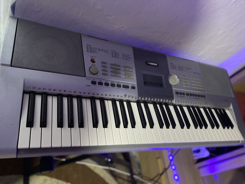 Vand orga yamaha psr-295