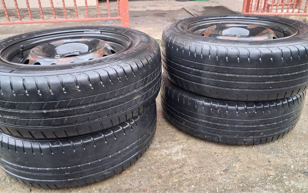 Anvelope de vară cu jante Good/Year 185/65 R15 4 bucati
