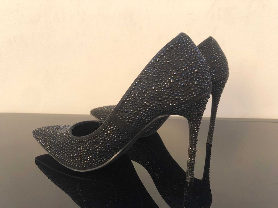 Официални дамски черни обувки