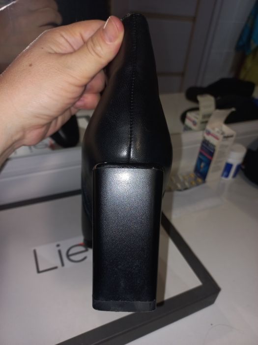 Продам обувь в отличном состоянии б/у