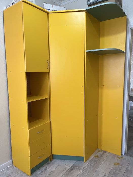 Шкаф сатылады Сроччно