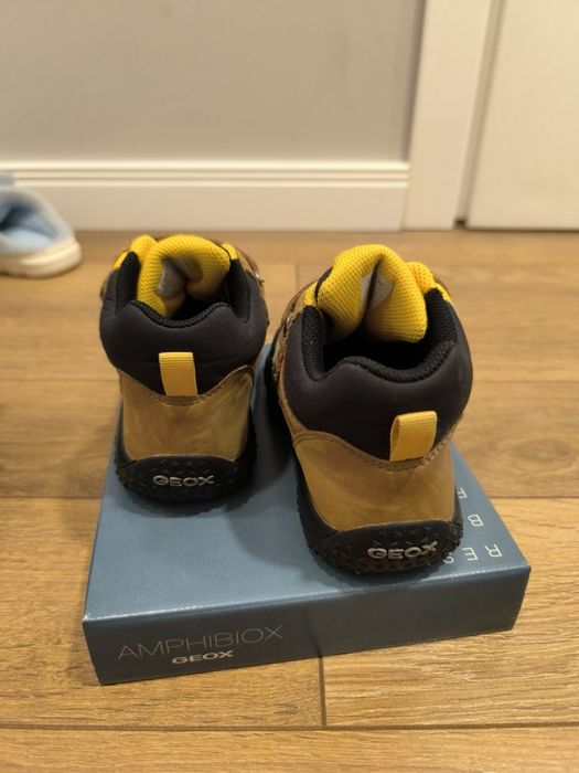 Детски боти Geox