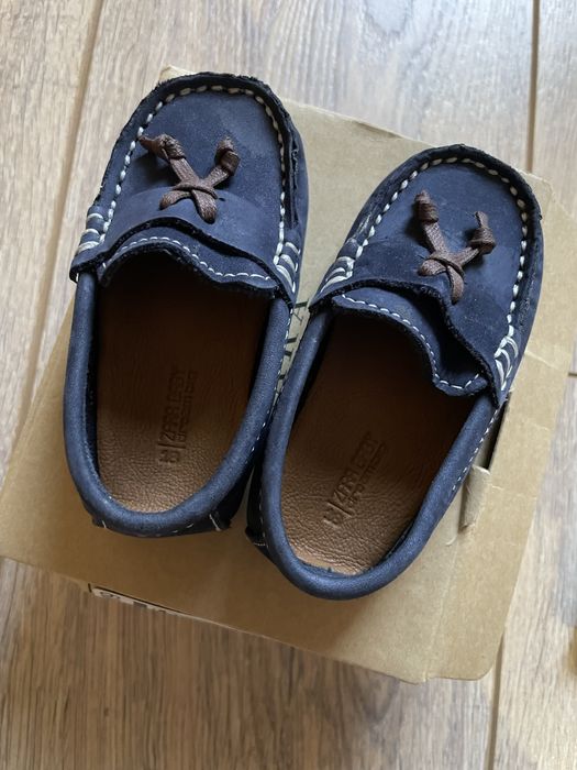 Papucei piele bebelusi Zara, marime 18, noi