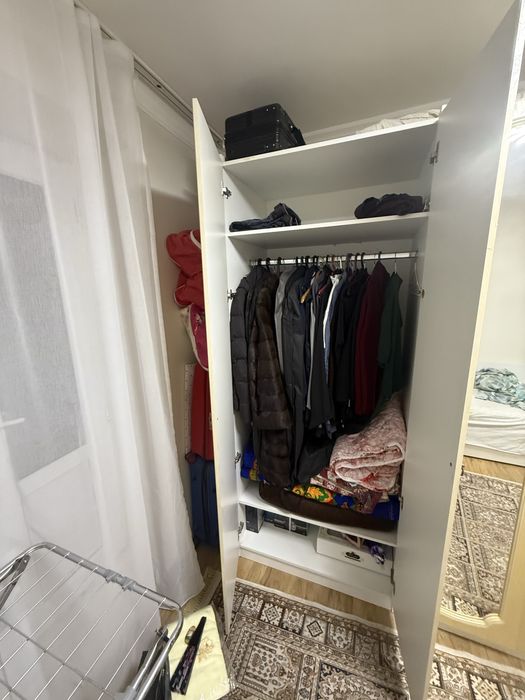 Шкаф платяной из двух частей