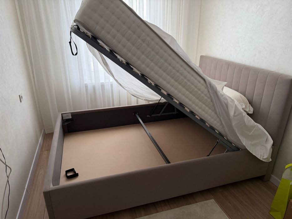 Продам кровать в отличном состоянии