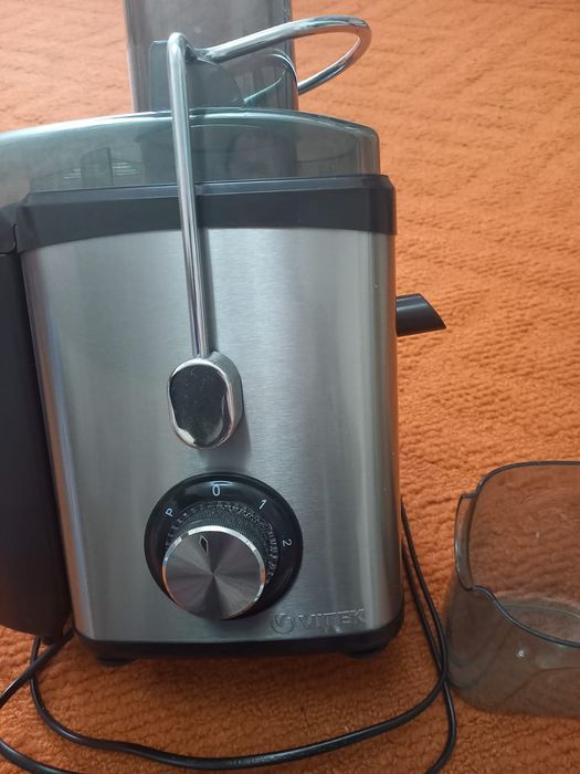 Соковыжималка Vitek