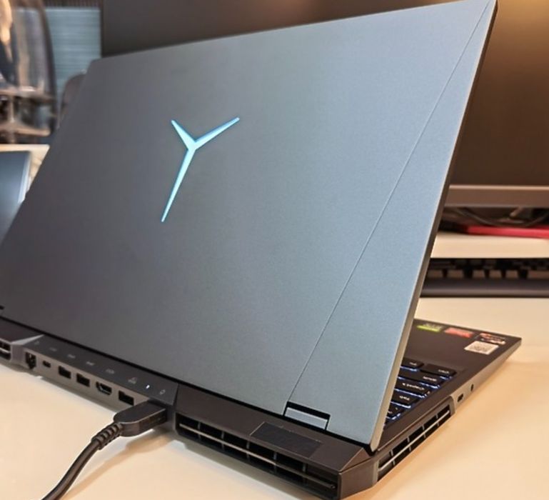 Продам ноутбук Lenovo Legion 5 pro