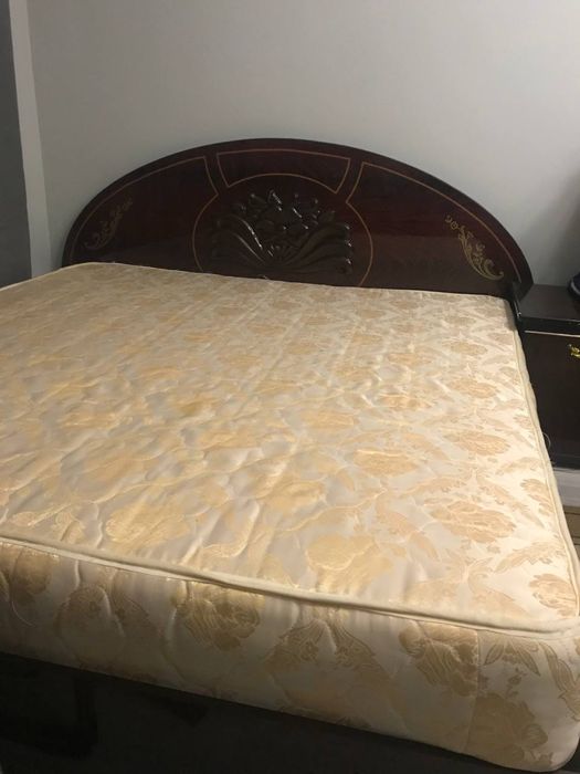 Срочна продам спальный гарнитур