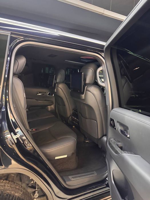 Toyota Land Cruiser 300 3.5 V6 2024 Японка