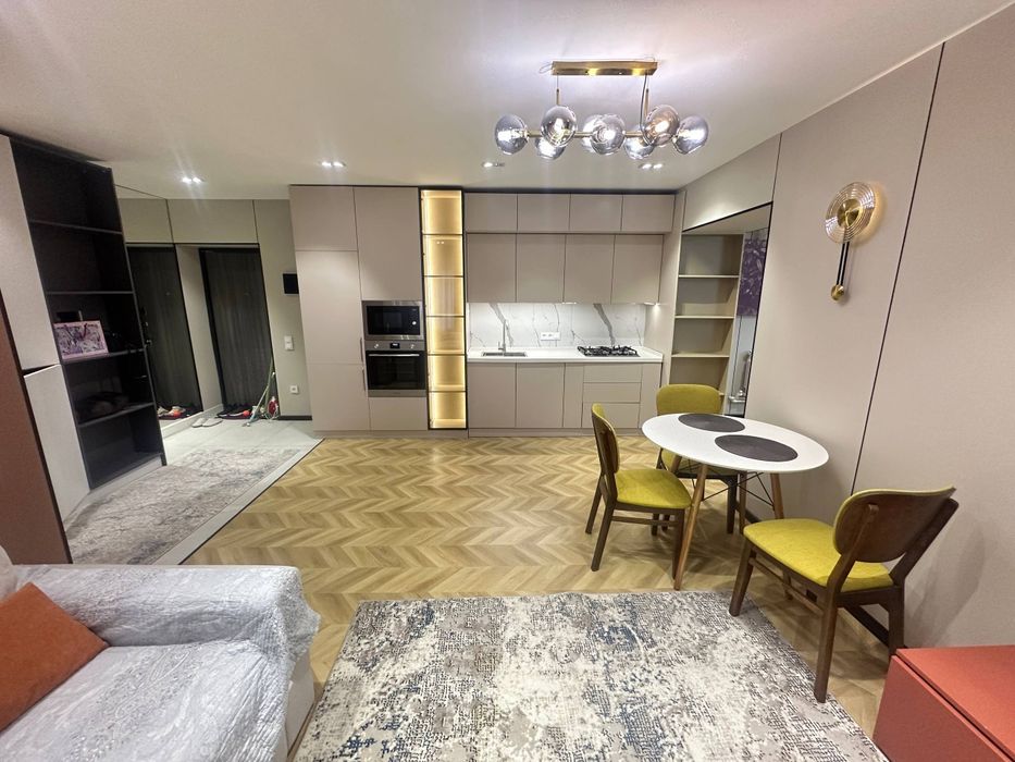 Продаю1/1/4переделанная 2ком-Ц2(консерватория)