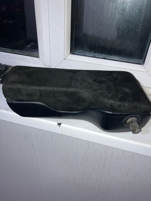 Подлакотник ауди а6 с4 100