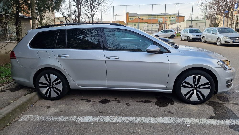 Volkswagen Golf VII