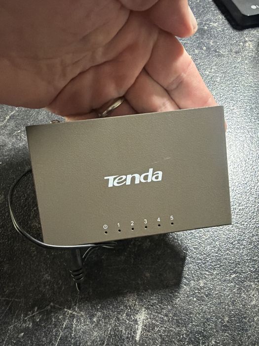 Ethernet Swictch Tenda 5 porturi - TEG1005D