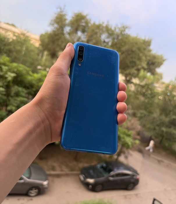 Самсунг а50/20000