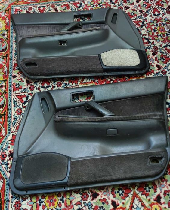 Продам дверные карты субару легаси зубила