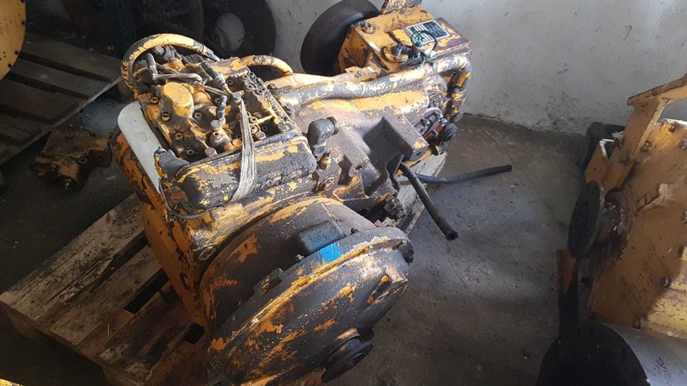 Cutie de viteza incarcator ZF 4WG-180