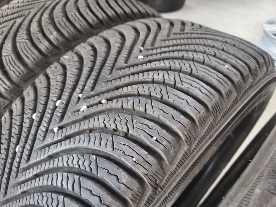 4 anvelope iarna Michelin 215 55 17 stare buna