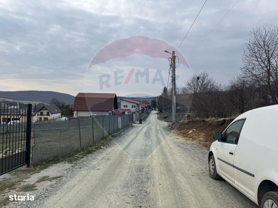 Teren intravilan 2307 mp în Salicea, zona premium, aproape de Cluj