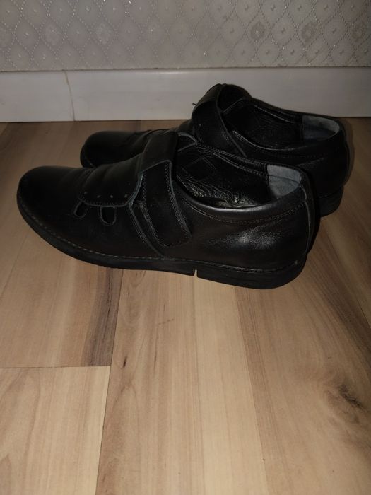 Продаётся сандали размером 41