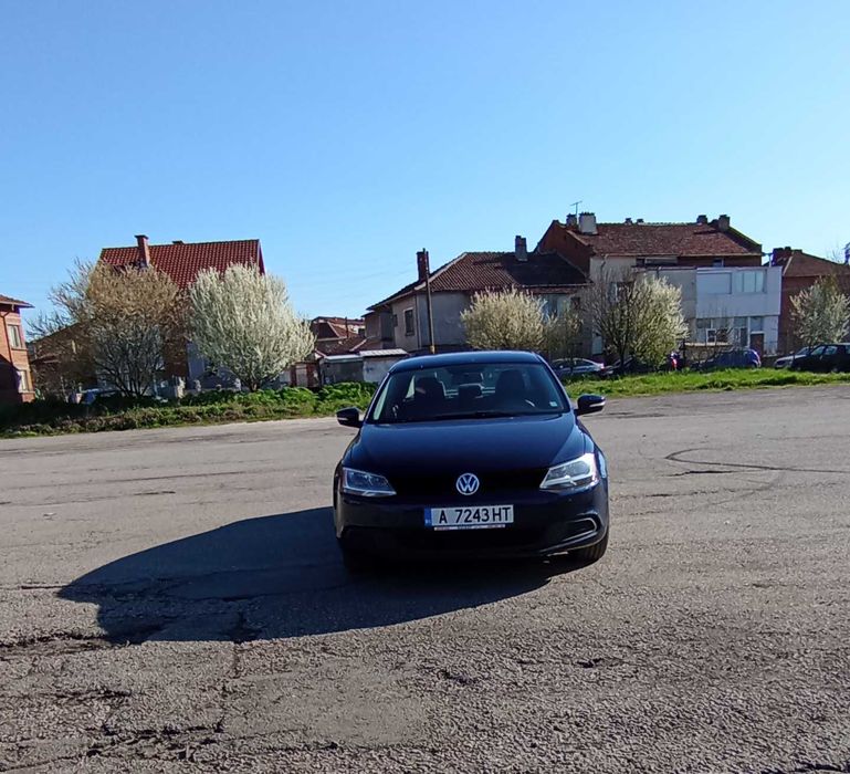 Продавам VW Jetta 2.0, 2014