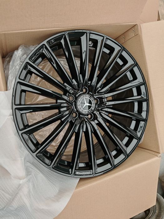 vand jante de aliaj pentru Mercedes pe 19 marca carbonado