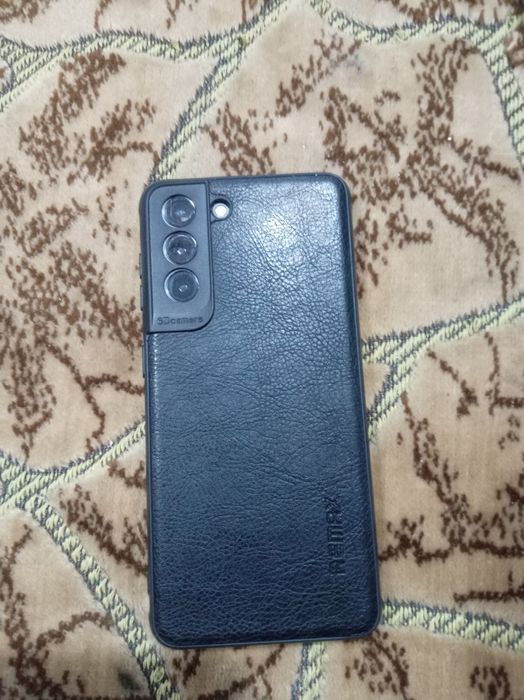 Продам Самсунг S21