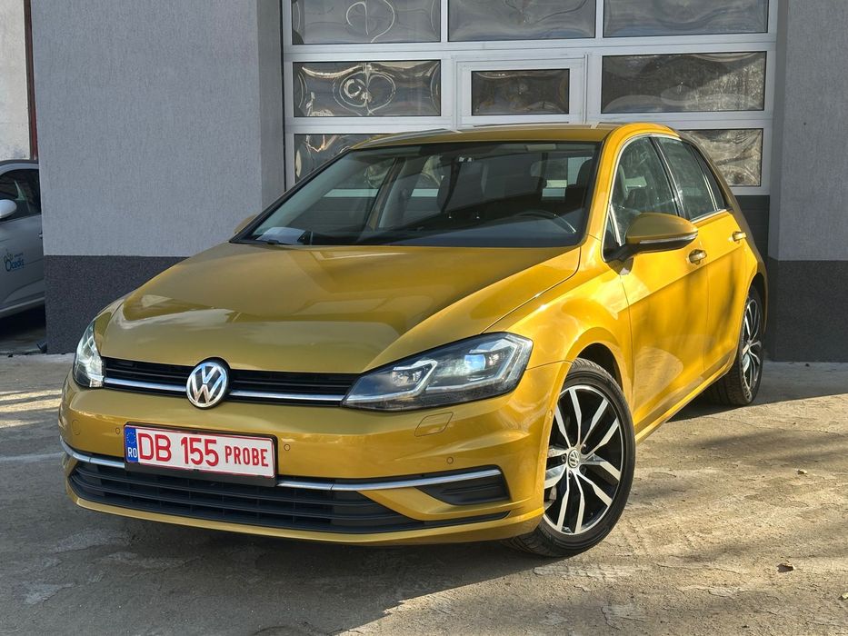 Volkswagen Golf Ceasuri Digitale Faruri full led Stopuri led Navi virtual cockpit