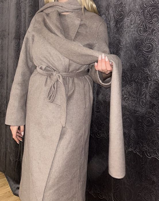 GAP уникално палто с вграден сваляем шал