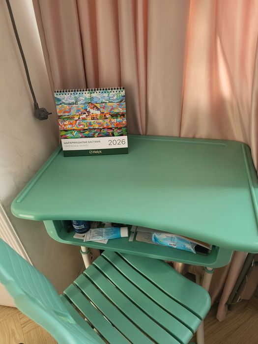 Парта для школьника