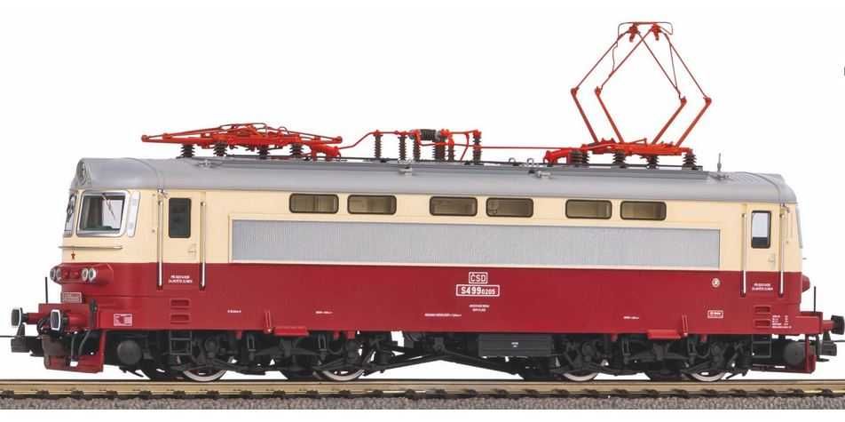 локомотив 06 ТБД - Товарни превози 1:87 и електровоз Scoda CD499  1:87