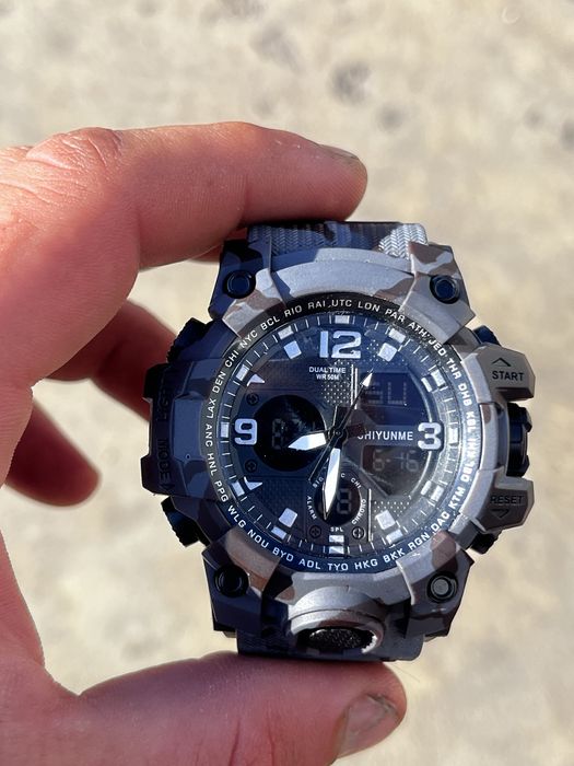 Чисто Нов Часовник