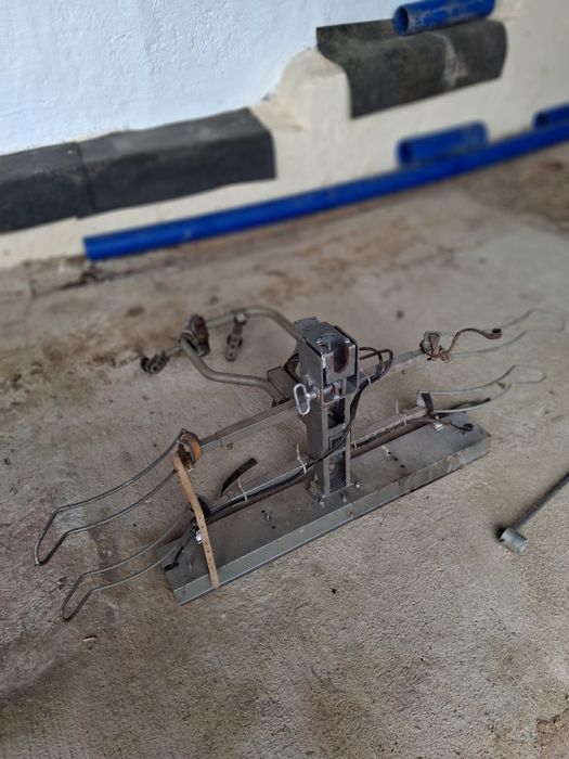 Suport biciclete auto se montează pecuiul de remorcare