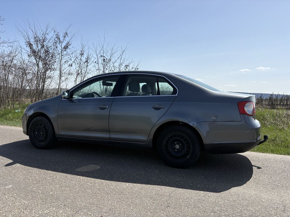 Vw jetta 2006 2.0 benzină