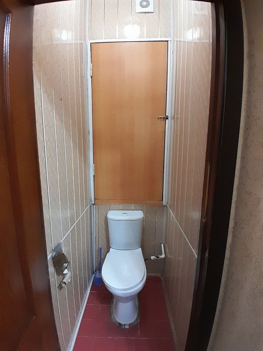 Чиланзар 9 кв 6 дом 1 этаж Офис килса хам булади