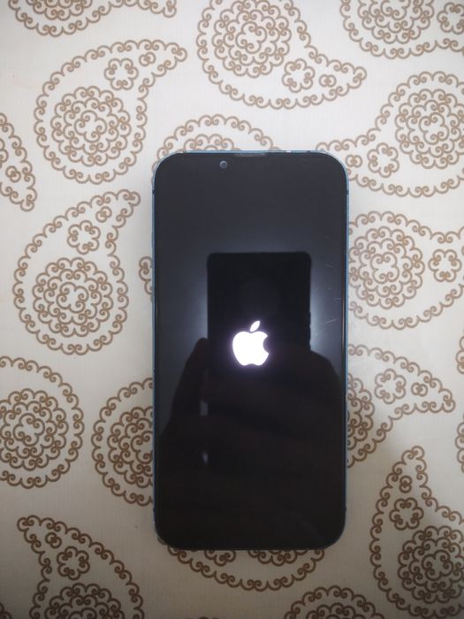 Айфон 13/128 телефон