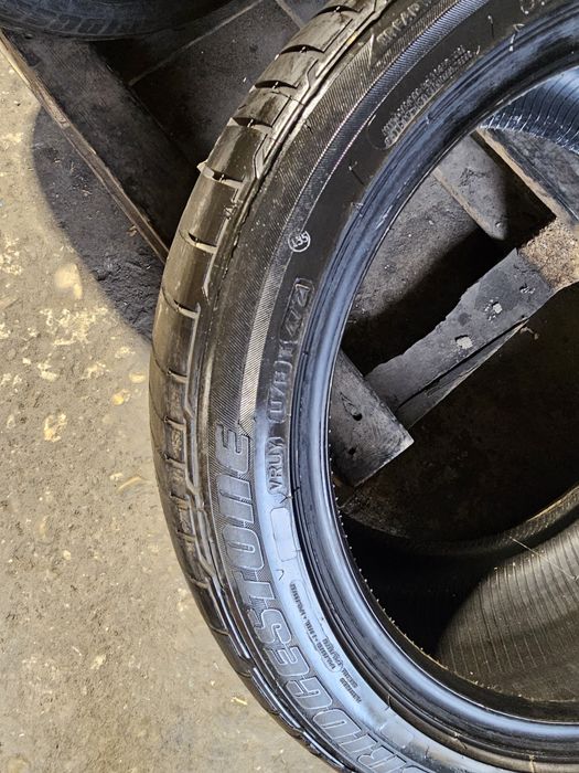 2 anvelope vara noi 255 40 17 Bridgestone  4721
