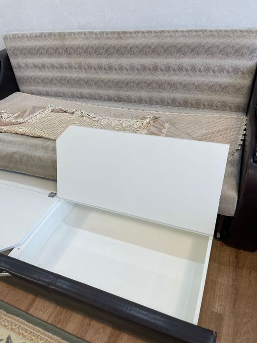 Отдам даром диван