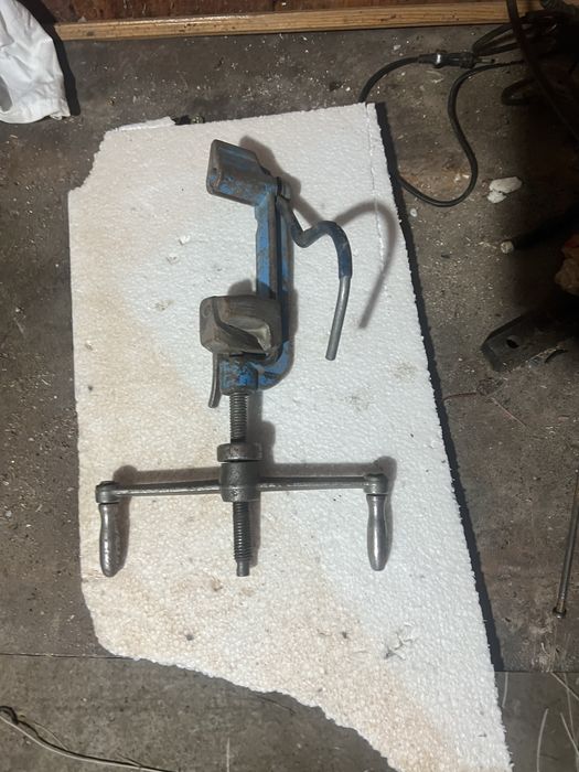 Presa pentru  plagband