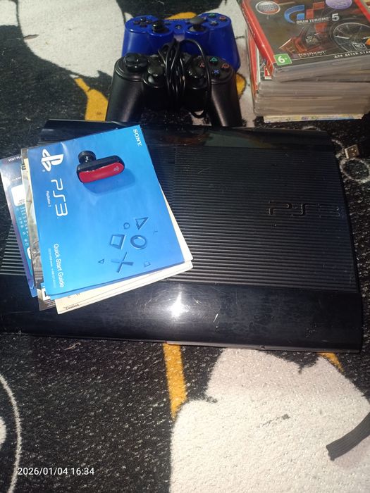 Продам PS3 полный комплект.