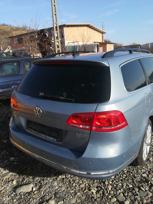 Dezmembrez/Piese VW Passat B7 2012