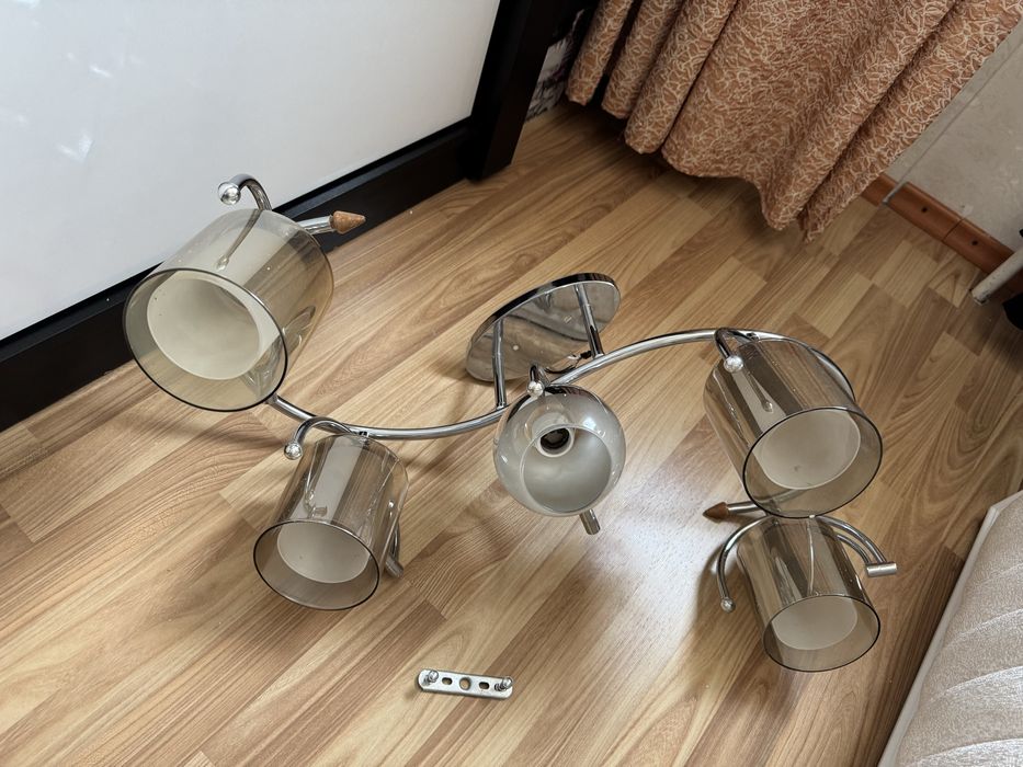 Люстра цвета «серебро», “белого цвета”